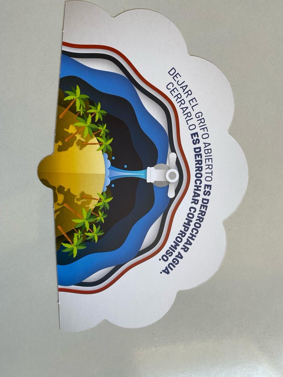 Abanicos de cartón personalizados Abanicos de Cartón Personalizados